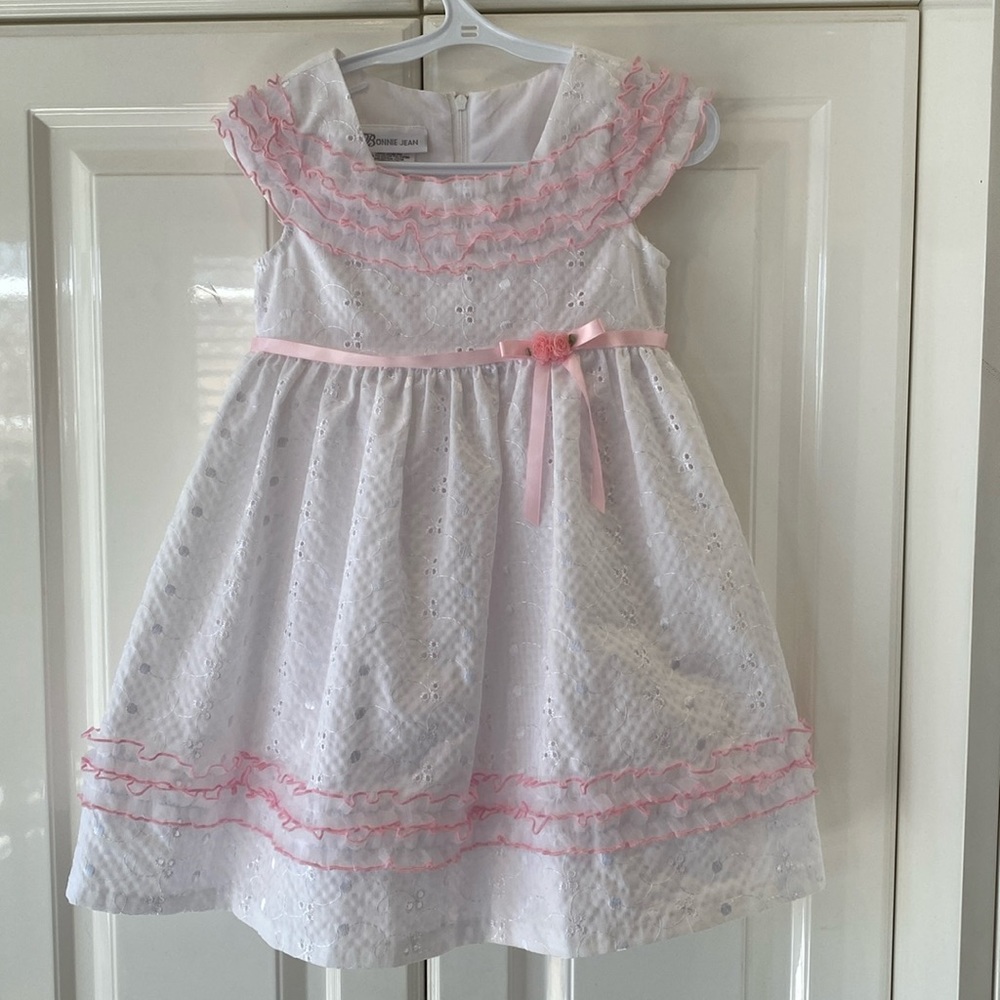 Girl’s size 3 adorable white with pink trim dress Flower girl, baptism, occasion